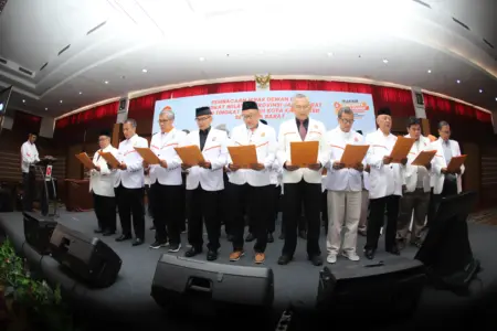 PKS Jabar Lantik Ratusan Dewan Pakar dan Penasihat, Abah Iwan: Jangan Jadikan Kami Hiasan PKS Jabar Lantik Ratusan Dewan Pakar dan Penasihat