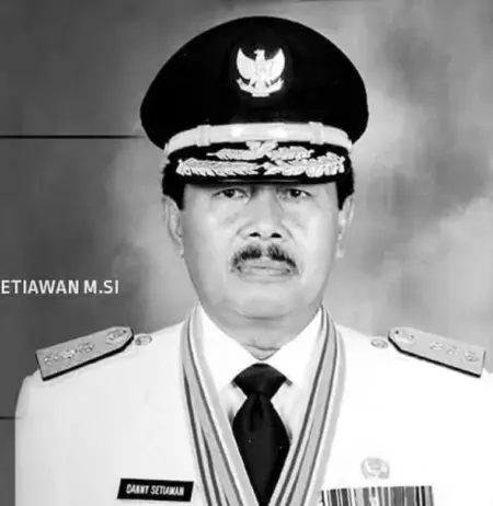 Mantan Gubernur Jabar Danny Setiawan Meninggal Dunia Mantan Gubernur Jawa Barat periode 2003–2008, H. Danny Setiawan