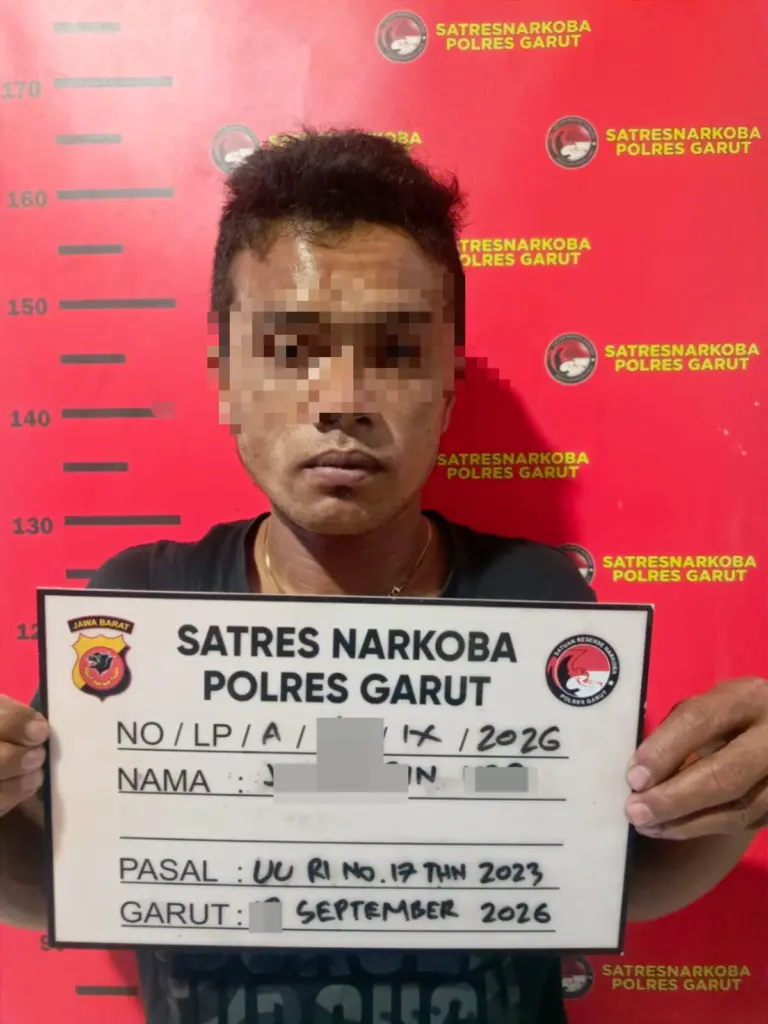 Jualan Langsung hingga COD, Polisi Bongkar Peredaran 222 Tablet Obat Keras di Malangbong Jualan Langsung hingga COD, Polisi Bongkar Peredaran 222 Tablet Obat Keras di Malangbong