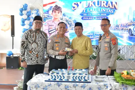 Syukuran HUT Lalu Lintas ke-71, Polres Banjar Teguhkan Komitmen Polantas Presisi Mengabdi untuk Negeri Syukuran HUT Lalu Lintas ke-71, Polres Banjar Teguhkan Komitmen Polantas Presisi Mengabdi untuk Negeri