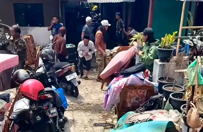 TPT Jebol, 15 Rumah di Cisarua Bandung Barat Terendam Banjir