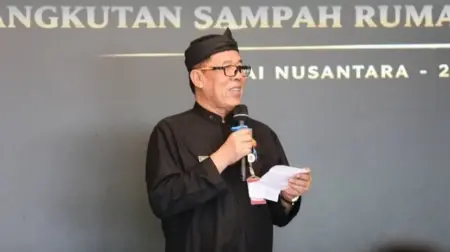 Sampah Jadi Persoalan di Kawasan Hunian, HWB Serahkan Armada ke DLH Purwakarta Sekretaris Daerah Kabupaten Purwakarta Ir. Sri Jaya Midan