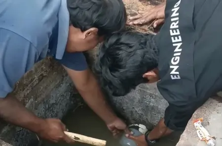 DLH Purwakarta Segel Saluran IPAL Mie Gacoan DLH Purwakarta menyegel saluran IPAL Mie Gacoan setelah ditemukan aliran terhubung drainase dan meminta pengelola memperbaiki sistem limbah. (Istimewa)