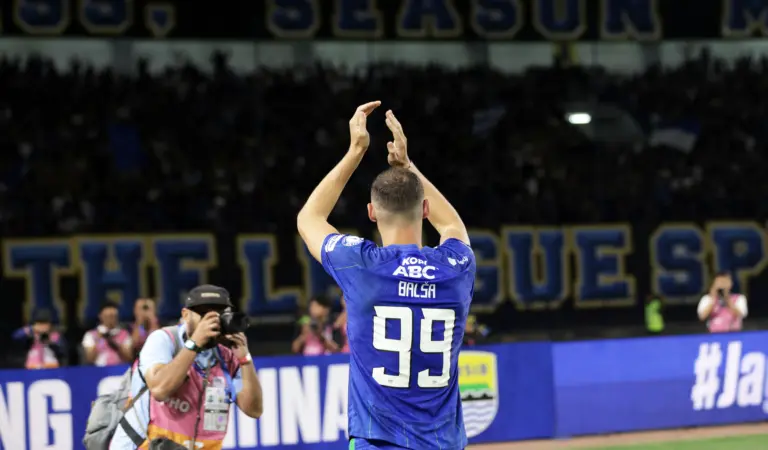 Baru Debut, Balsa Sekulic Langsung Jatuh Hati pada Atmosfer GBLA Pemain Persib Bandung Balsa Sekulic
