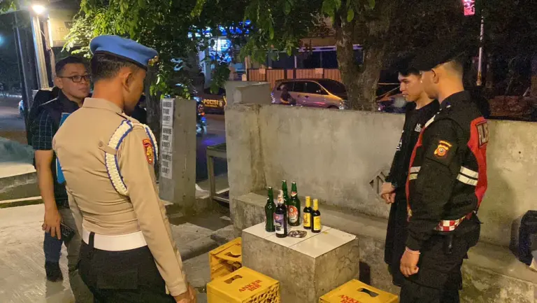 Polres Purwakarta Razia Lokasi Rawan Narkoba, Tes Urine Digelar untuk Perkuat Pengawasan