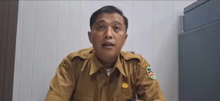 Pemkab Purwakarta Kaji Polemik Sertifikat Griya Ciwangi Pemkab Purwakarta mengkaji status lahan dan mekanisme ruislag untuk menyelesaikan persoalan sertifikat rumah warga Griya Ciwangi.