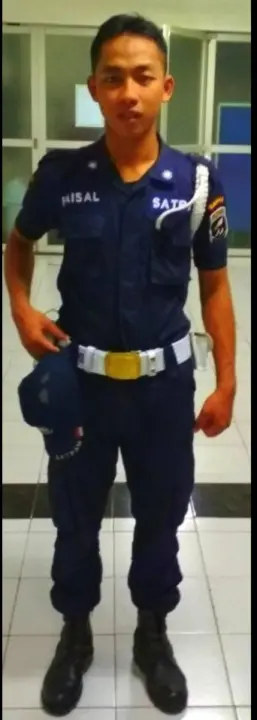Kisah Ahmad Faisal, mantan satpam yang menghafal Al-Qur’an di pos jaga, tidur di masjid, hingga lulus cumlaude dari Unisba. (Doc:Pribadi)