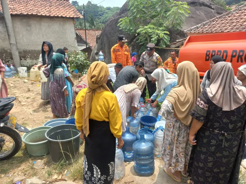 Kemarau Panjang Ancam Pasokan Air Bersih Warga Sindanglaya Purwakarta