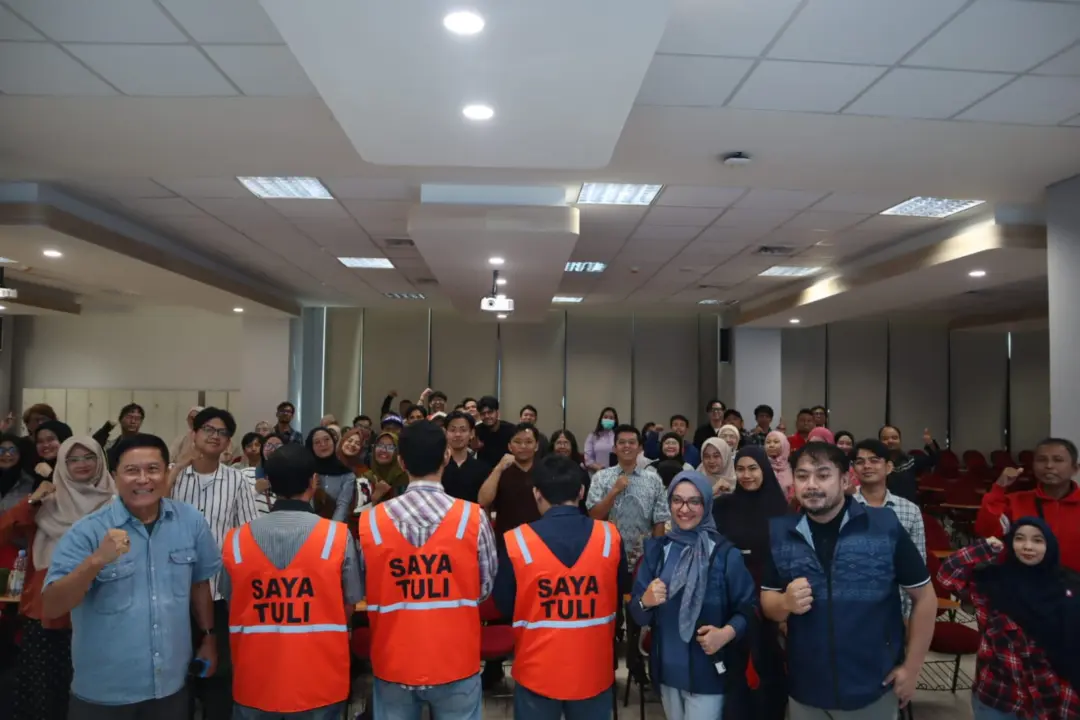 Fakultas Kedokteran Universitas Jenderal Achmad Yani (FK Unjani) bersama Gerkatin menggelar edukasi dan pelatihan kesiapsiagaan bencana bagi sekitar 60 teman tuli (Dok. Humas FK Unjani)