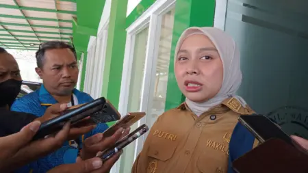 Wabup Garut Waspadai Penyalahgunaan Vape dan Tramadol di Kalangan Pelajar Wakil Bupati Garut Putri Karlina