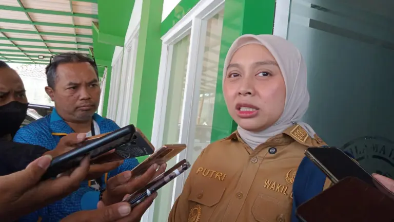 Wabup Garut Waspadai Penyalahgunaan Vape dan Tramadol di Kalangan Pelajar Wakil Bupati Garut Putri Karlina