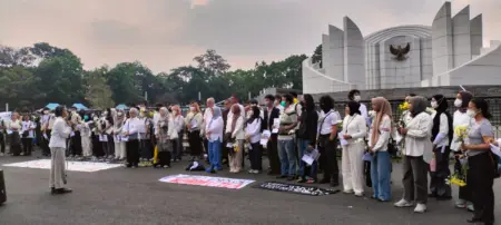 Doa Bersama Akademisi dan Mahasiswa, Suarakan Kegelisahan terhadap Kondisi Indonesia Akademisi dan mahasiswa mengikuti Indonesia Berdoa di Bandung, menyuarakan kegelisahan tentang keadilan, demokrasi, kepemimpinan, dan masa depan Indonesia. (Istimewa)