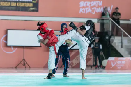 Tarung Drajat Garut mematangkan persiapan 17 atlet untuk Porprov 2026 dengan target 16 medali dari 16 nomor pertandingan, termasuk empat emas.