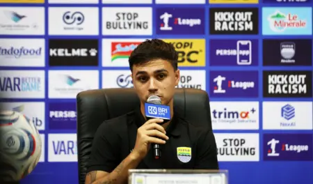 Pemain Persib Bandung Eliano Reinjders