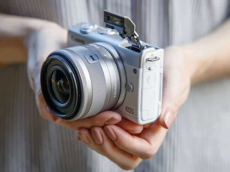 5 Rekomendasi Kamera Mirrorless Berkualitas Tinggi Harga Murah