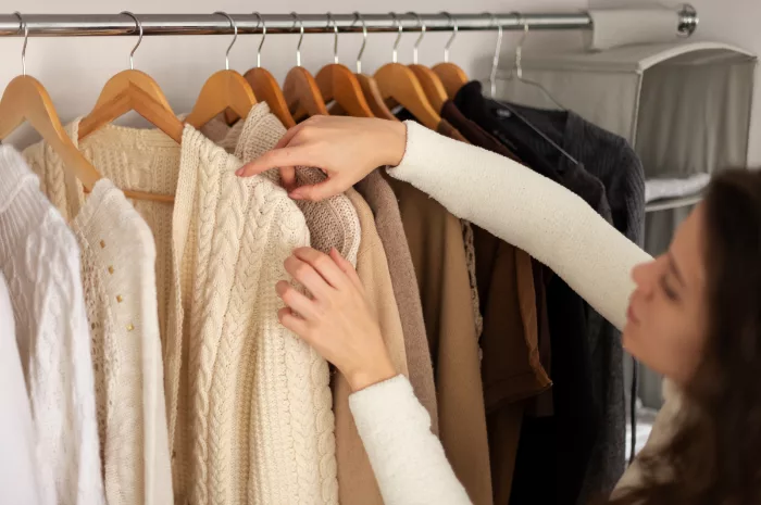 Tampil Stylish tapi Lebih Efektif? 3 Tips Bagi Anda yang Ingin Memulai Capsule Wardrobe