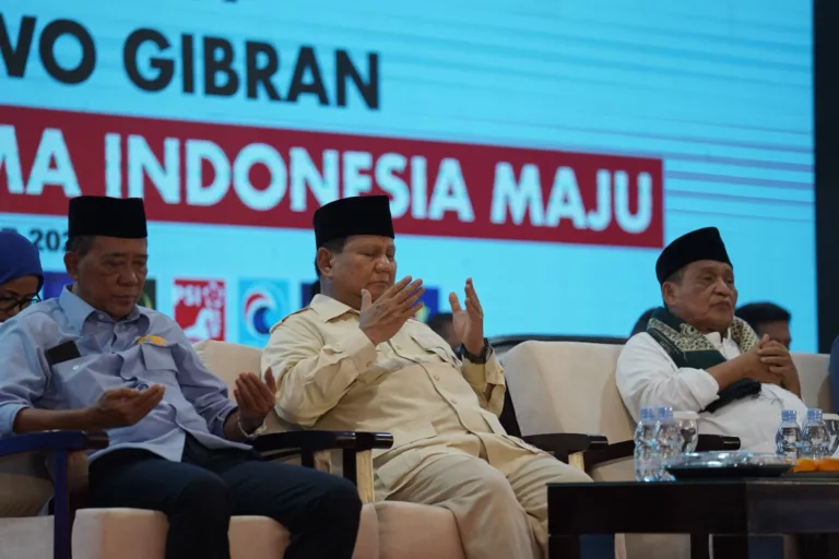 Janji Prabowo Tegas Kesiapan untuk Berkorban Nyawa Janji Prabowo Tegas Kesiapan untuk Berkorban Nyawa