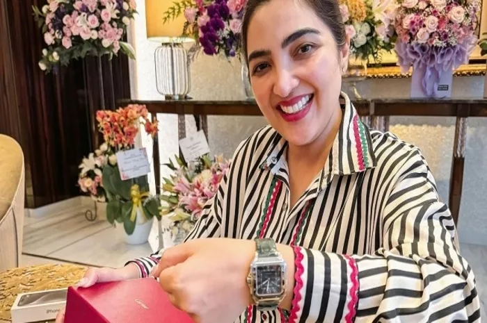 Keren! Atta Halilintar dan Aurel Hermanysah Hadiahkan Jam Tangan Mewah untuk Ashanty di Ulang Tahun ke-40
