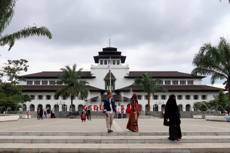 Ribuah Buruh Gelar Aksi Unjuk Rasa depan Gedung Sate Bandung, Tuntut UMK 2024