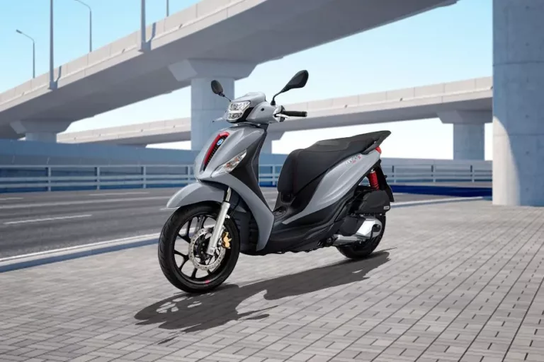 Cicilan Mulai 900 Ribuan, Motor Matic Premium Piaggio Medley 150 ABS I-GET Punya Desain Khas ala Italia