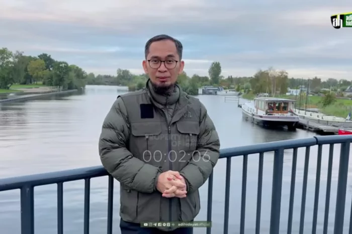 Esensi Waktu Subuh melalui Surat At Takwir Ayat 18, Petik Hikmah dari Penjelasan Ustadz Adi Hidayat Berikut Ini
