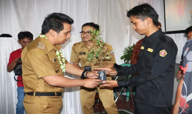 Komunitas Peduli Sungai tanam 10.000 pohon